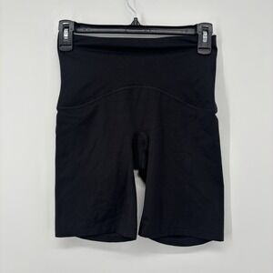 Spanx Booty Boost Athletic Shorts Black Size Small Excellent Condition 6.5"